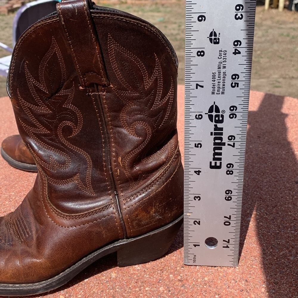 Women’s Brown Leather Western Boots - Picture 5 of 6